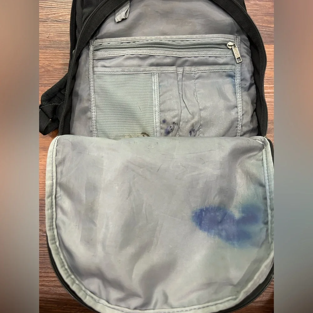 Samsonite‎ 2007 Classic 75202 Black Backpack Multiple Compartments